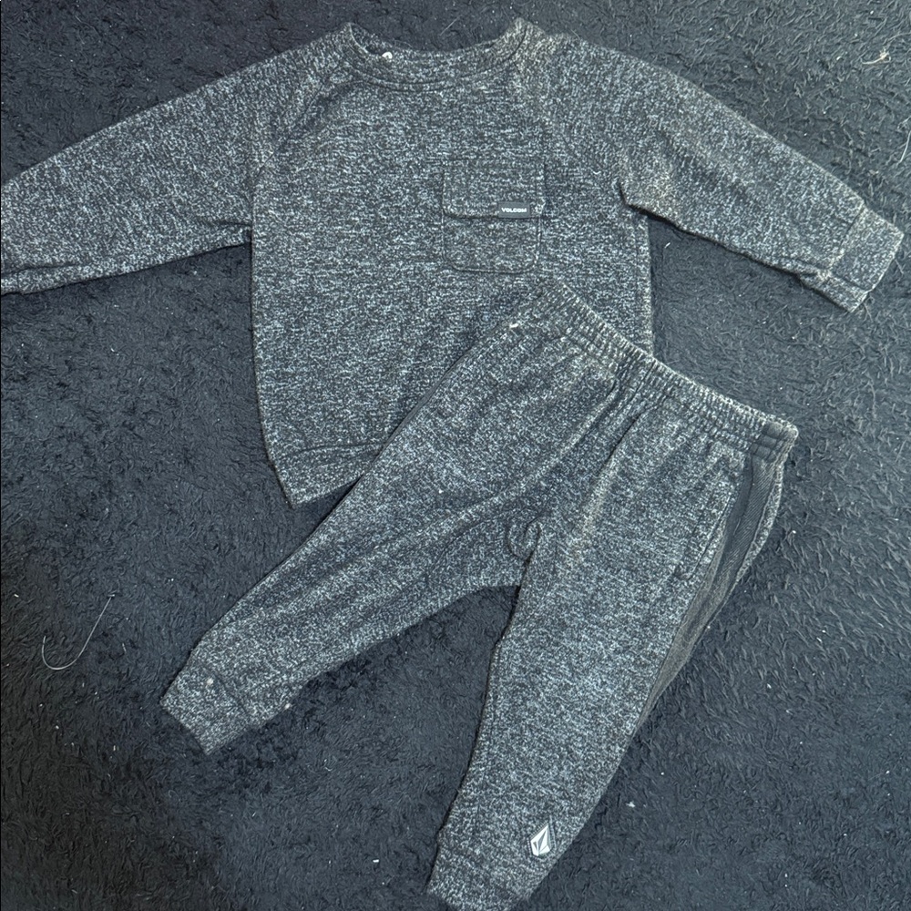Volcom Charcoal Knit Sweater and Pants
